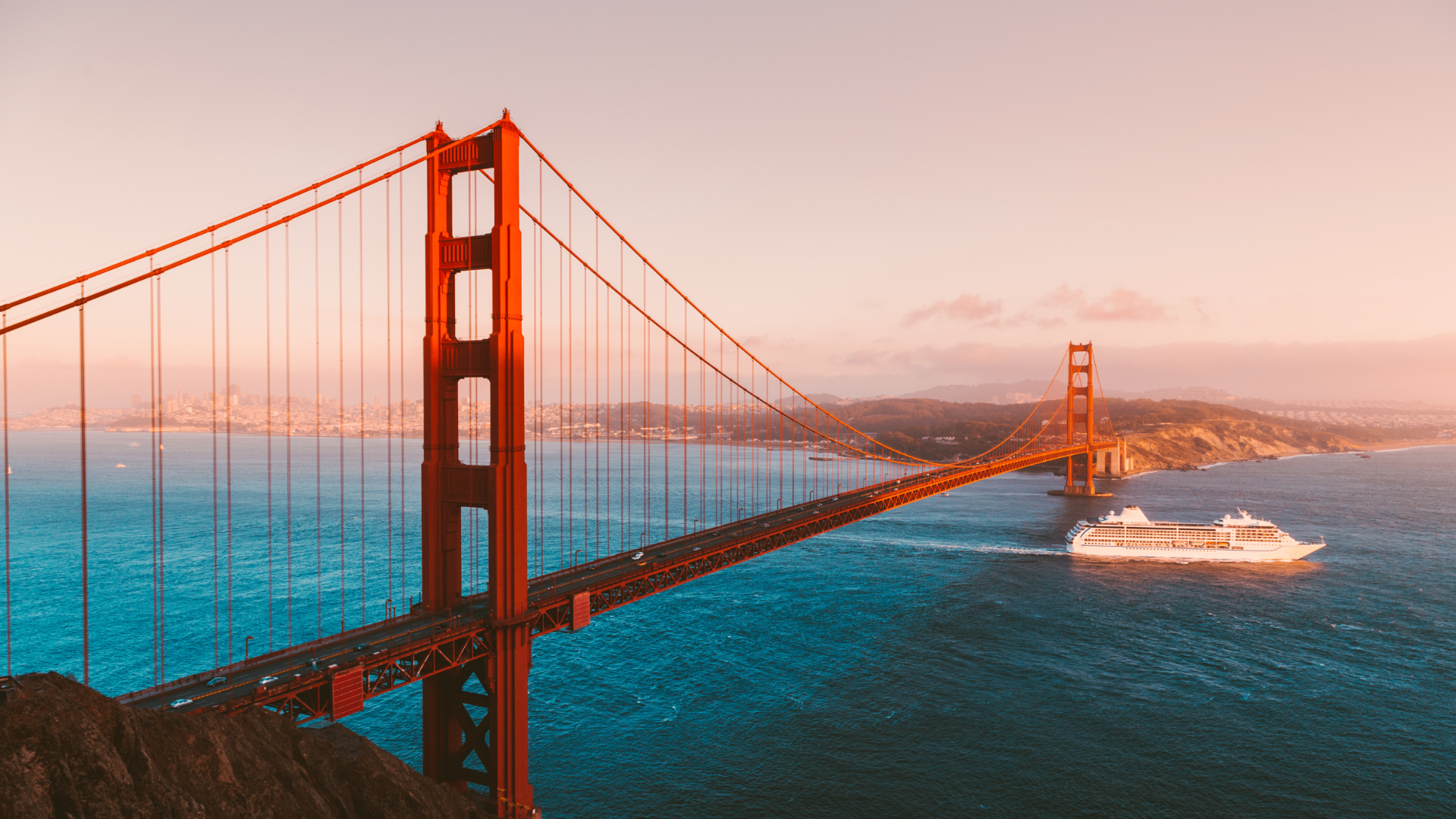 Golden Gate Bridge in San Francisco